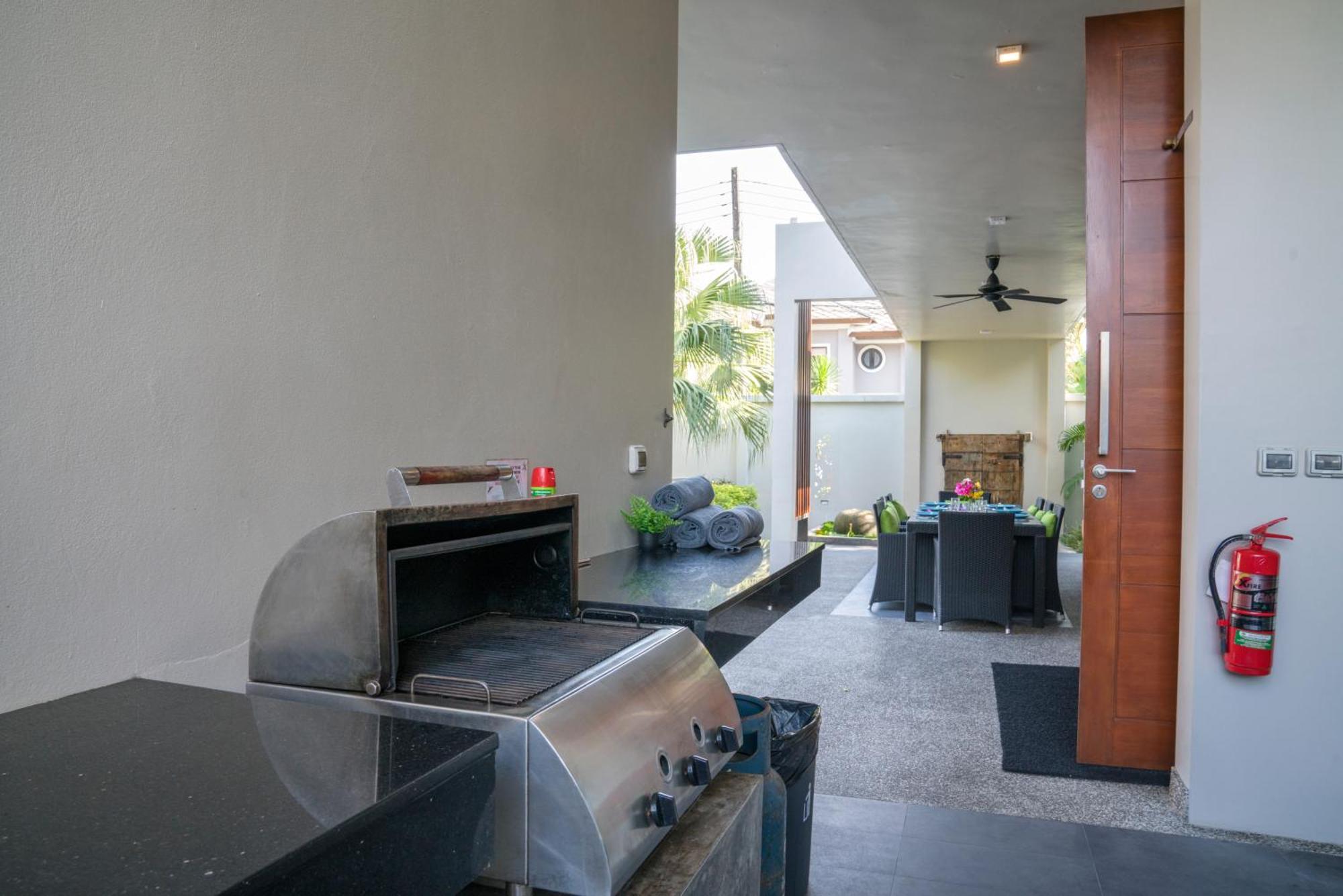Narintara Private Pool Villas - Free Tuk-Tuk Service To The Beach! Ao Nang Bagian luar foto