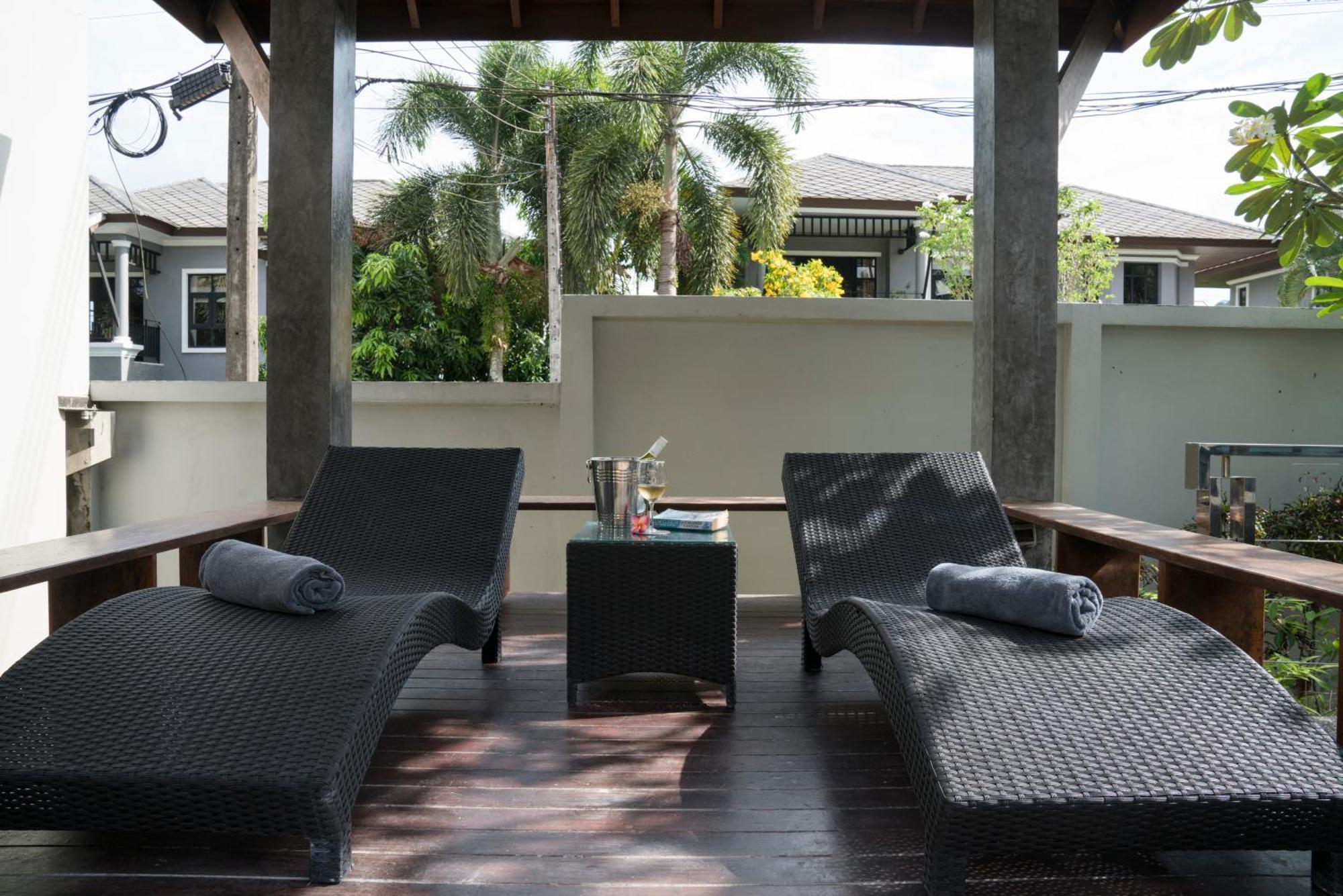 Narintara Private Pool Villas - Free Tuk-Tuk Service To The Beach! Ao Nang Bagian luar foto